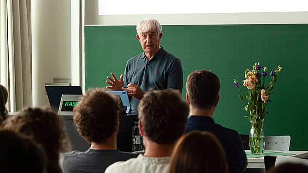 Photo of Chris Balme during his lecture.